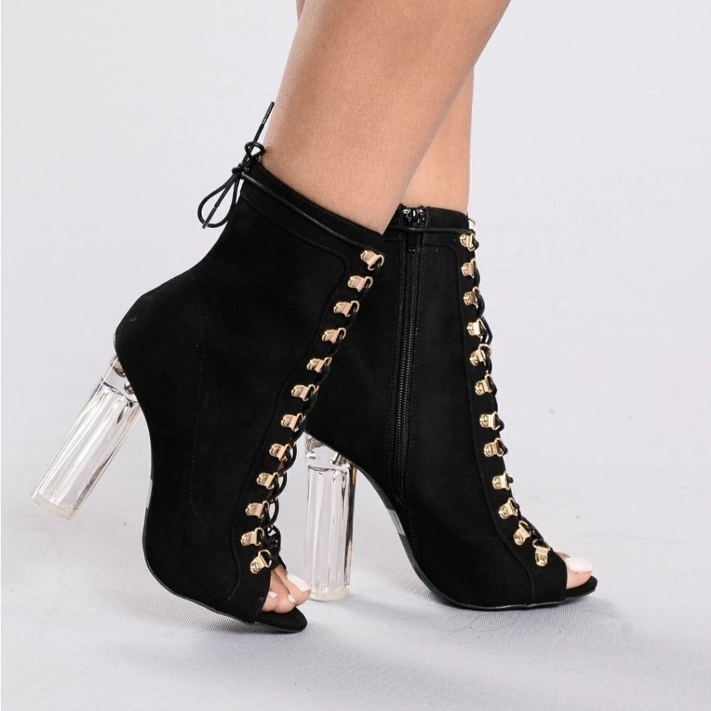 WILD DIVA FAUX SUEDE LICITE HEEL PEEP TOE LACE-UP FRONT BOOTIE
